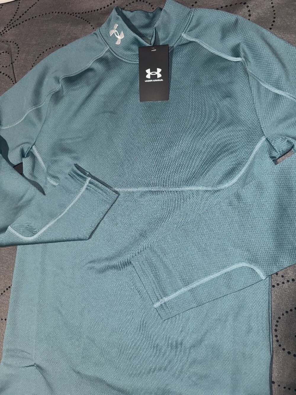 UNDER ARMOUR COLD WEATHER GRID FITTED M. GREEN MOCK SHIRT SIZE XL OR M  MEN $100